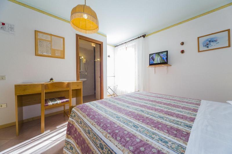 Hotel Trentino Фольгария Экстерьер фото
