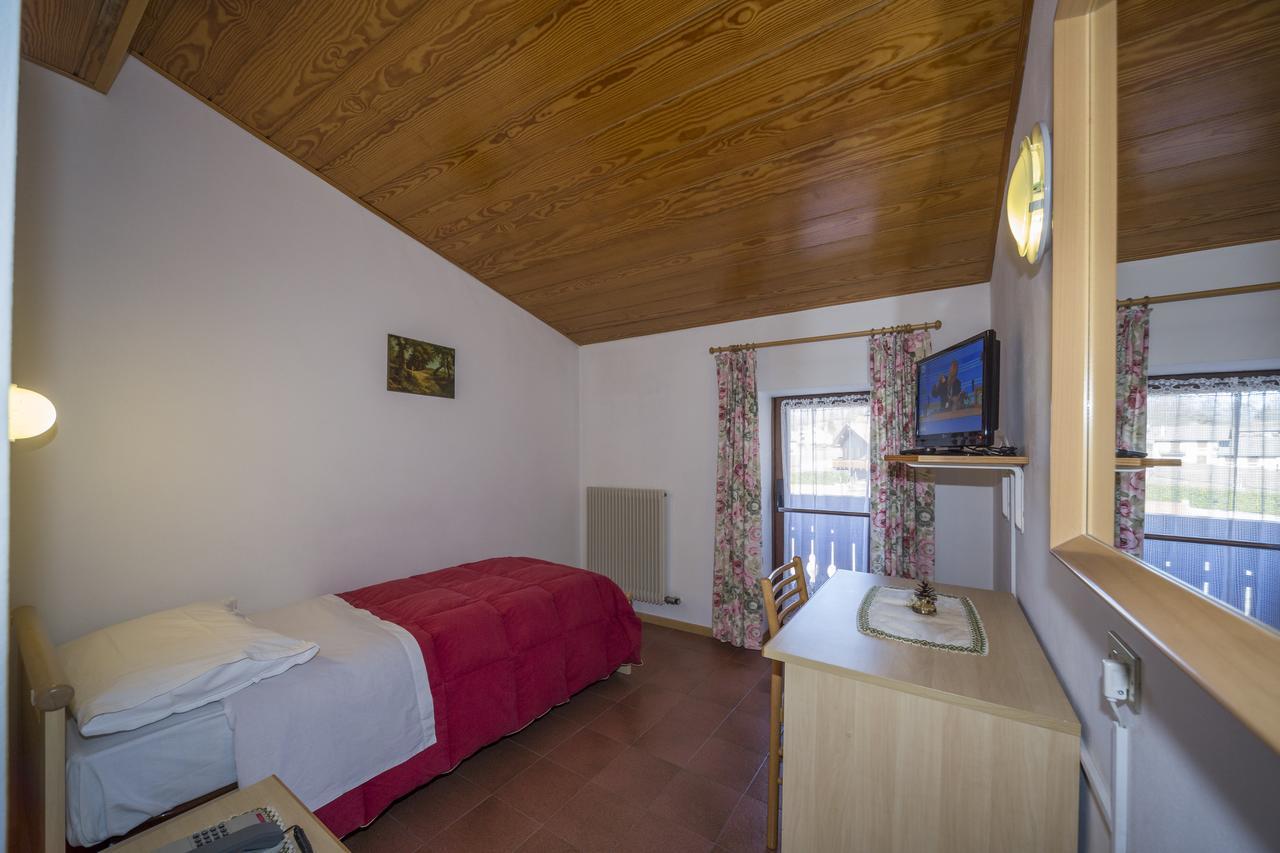 Hotel Trentino Фольгария Экстерьер фото